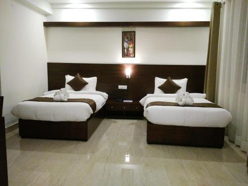 Фото Hotel Holiday Hill