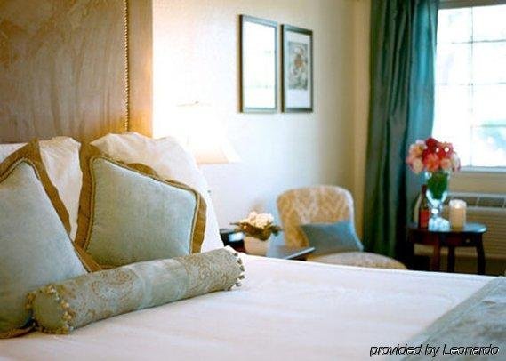 Фото Baechtel Creek Inn, Ascend Hotel Collection