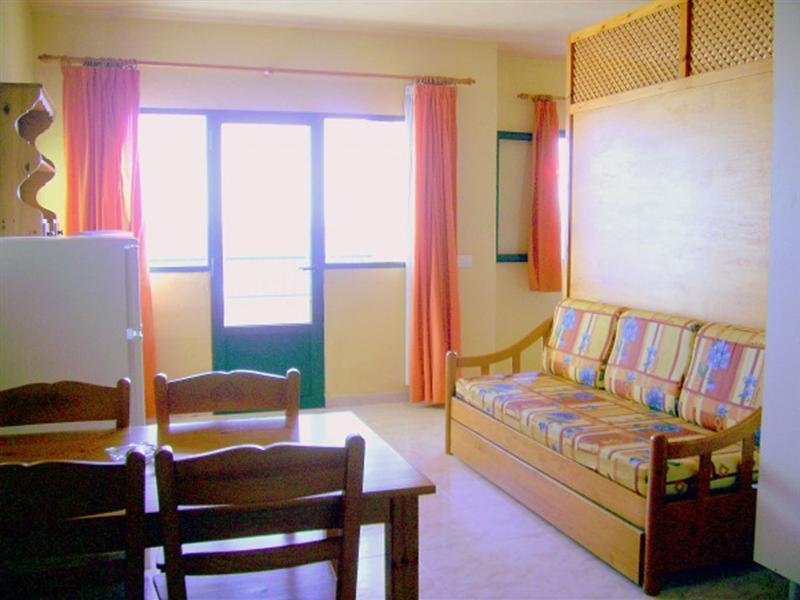 Фото Apartamentos Cabo de Baños by Mij