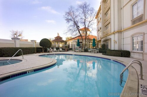 Гостиница La Quinta Inn & Suites by Wyndham Fort Worth City View
