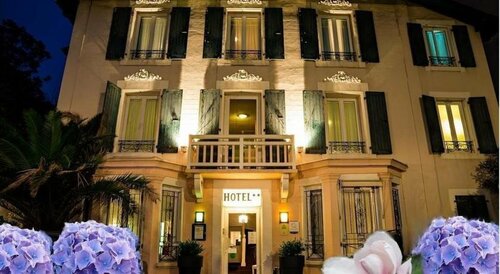 Гостиница Hôtel Val Flores в Байонне