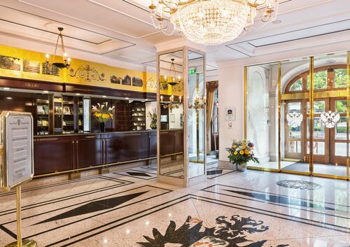 Гостиница Best Western Premier Grand Hotel Russischer Hof