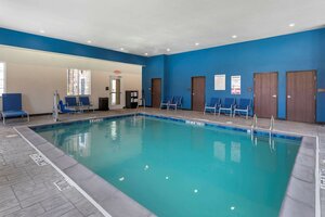 Comfort Inn and Suites Euless