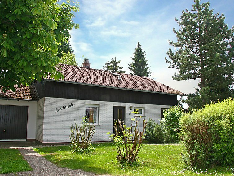 Жильё посуточно Holiday Home Drachenfels