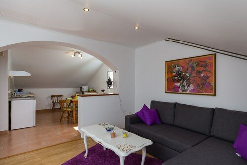 Жильё посуточно Apartment Bruana 5 в Дубровнике