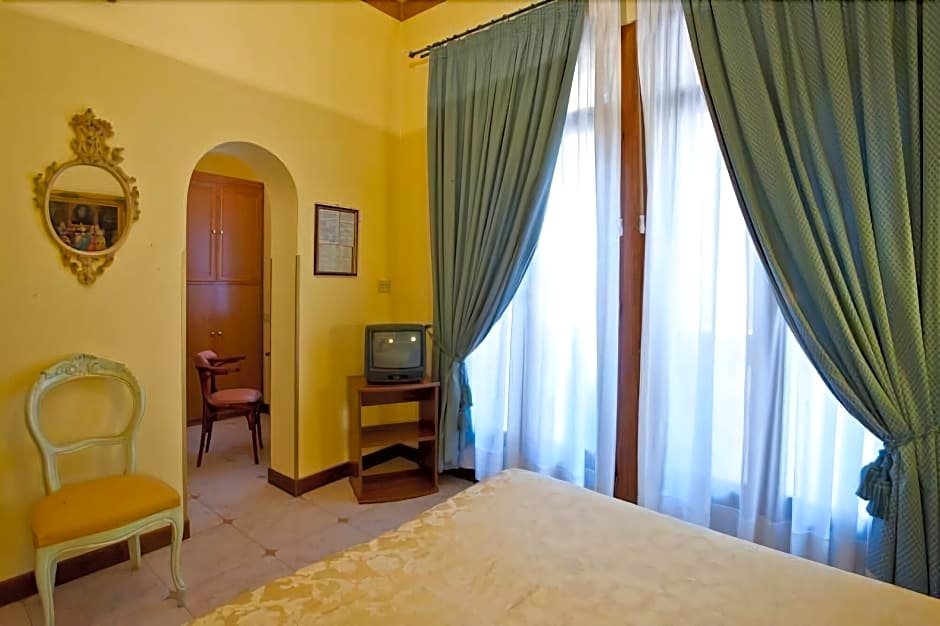 Фото Hotel Florida