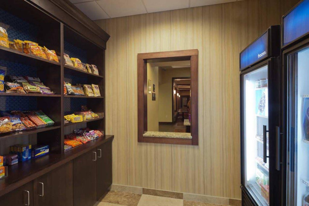 Фото Hampton Inn Beloit