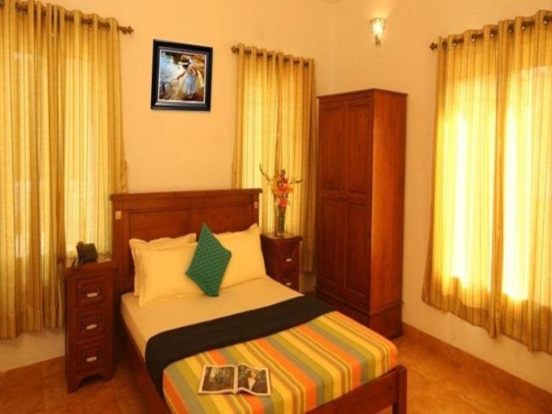 Фото White Square Nirvana, Parra