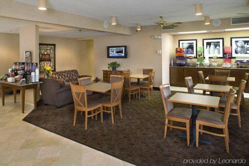 Гостиница Hampton Inn Oak Ridge Knoxville в Оук-Ридж