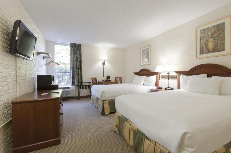 Фото Inns Of Virginia - Arlington