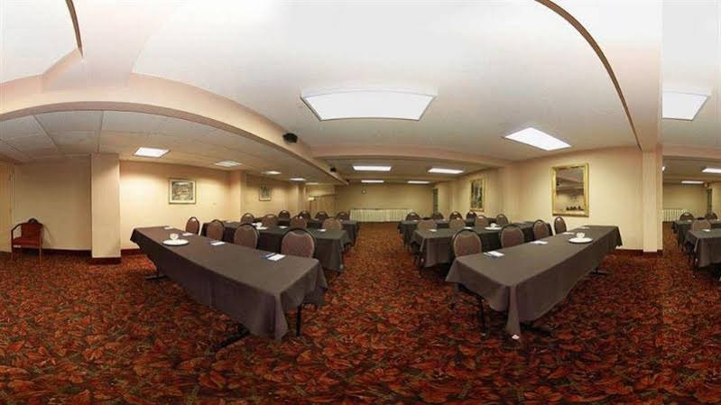 Фото Baymont by Wyndham Latham Albany Airport