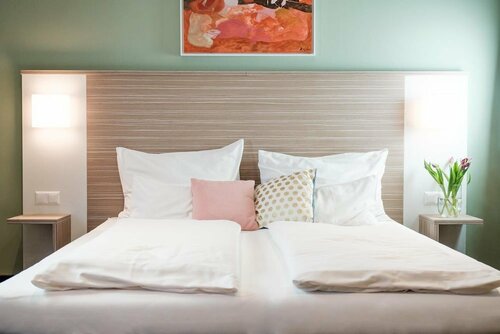 Гостиница Hotel Restaurant Bistro Raffel в Фюрстенфельде