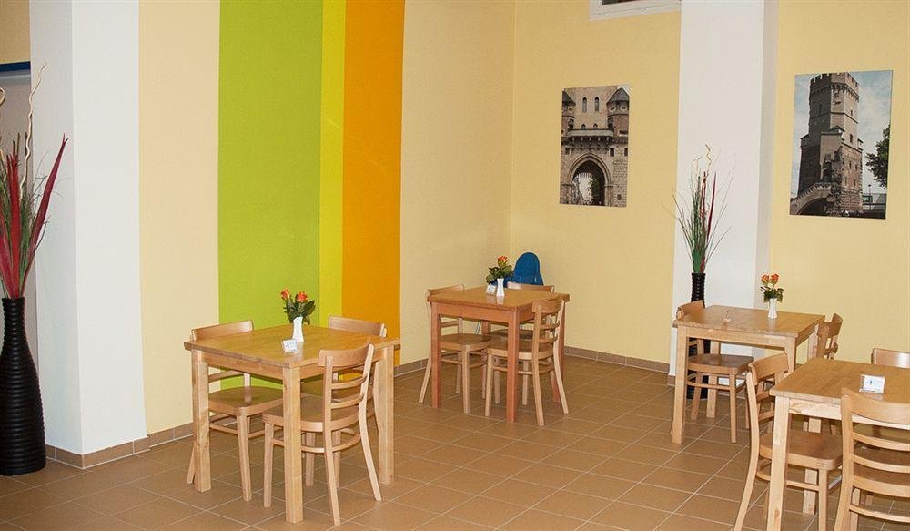 Фото a&o Köln Dom