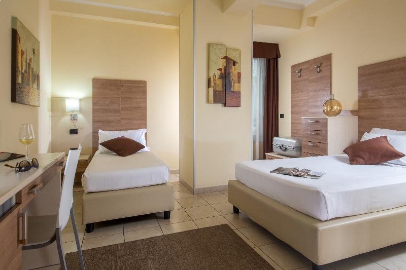 Фото Hotel Domidea