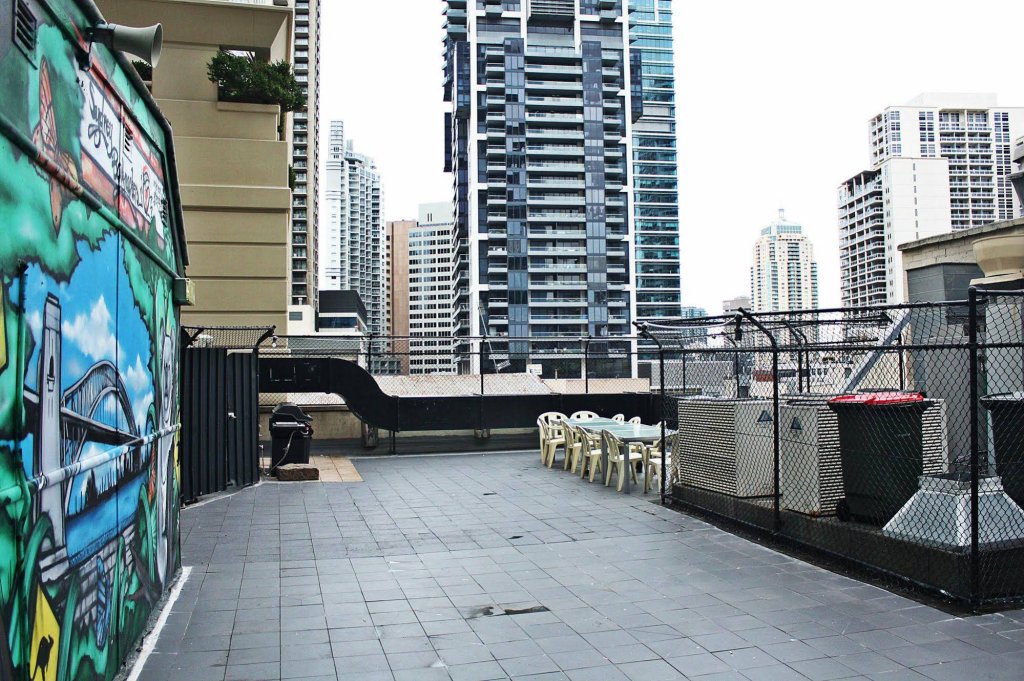 Фото Maze Backpackers