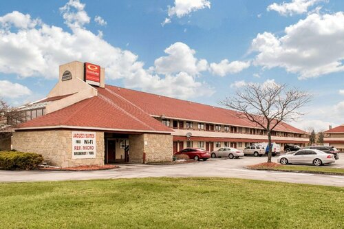 Гостиница Econo Lodge Airport - Holland