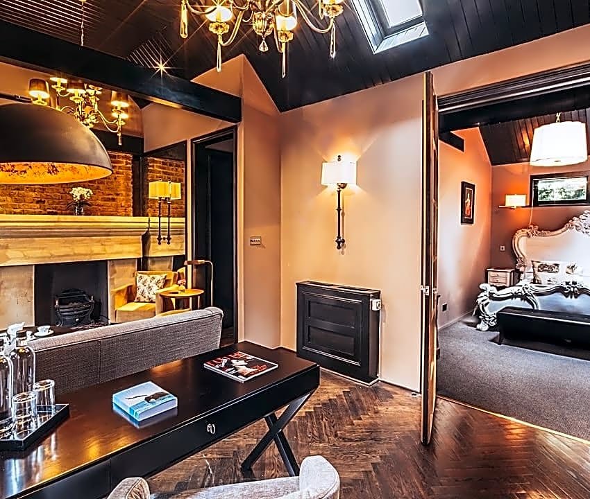 Фото 11 Cadogan Gardens, The Apartments and The Chelsea Townhouse by Iconic Luxury Hotels