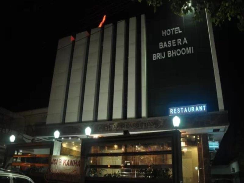 Фото Hotel Basera Brij Bhoomi