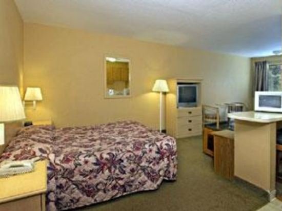 Фото Travelodge by Wyndham East Portland/Gresham