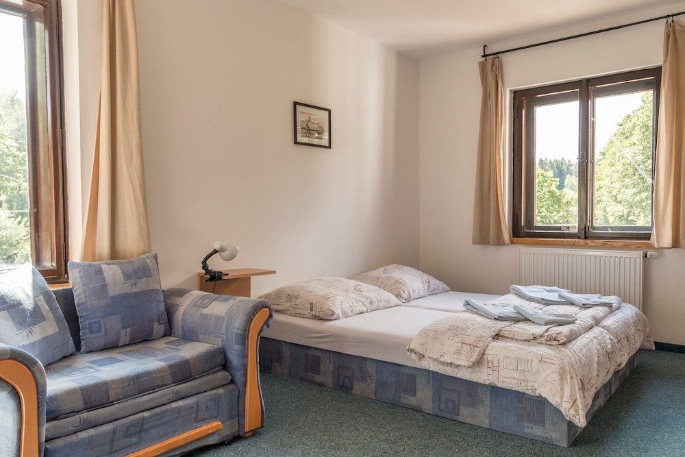 Фото Outline B& x26; B Jiricna