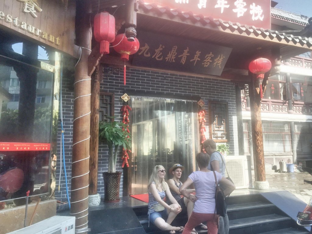 Фото Holly's Hostel Chengdu