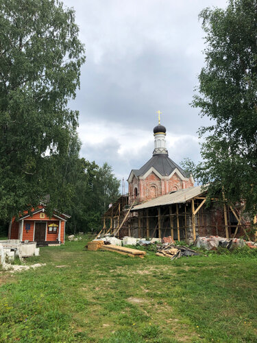 كنيسة أرثوذكسية Tserkov Ikony Bozhiyey Materi Tikhvinskaya V Glukhovo ، موسكو ومحافظة موسكو، صورة