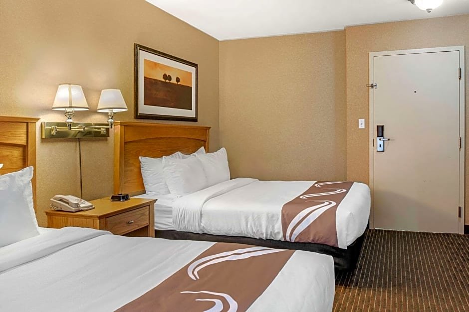 Фото Quality Inn & Suites Charlottetown