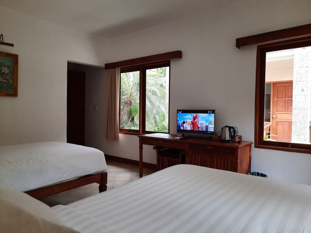 Фото Puri Mesari Suites