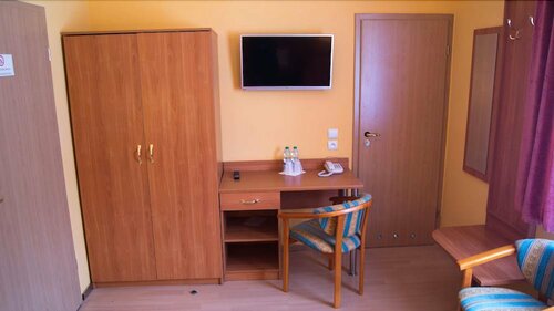 Гостиница Hotel Delta In в Дзержонюве