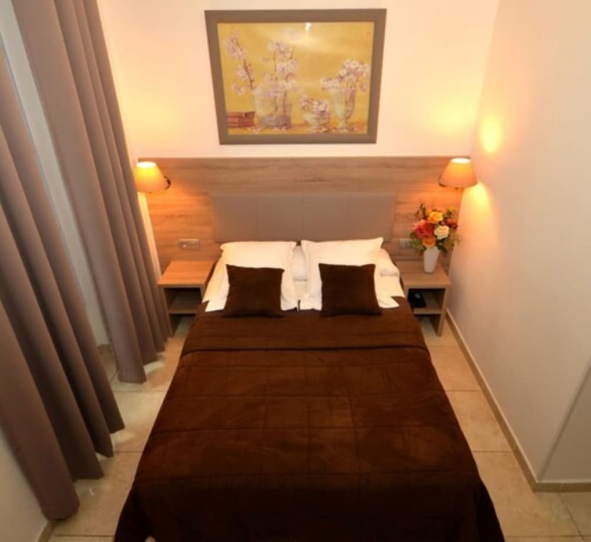 Фото Hotel Parisien