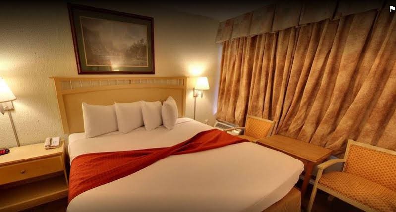 Фото Atlantic Paradise Inn and Suites