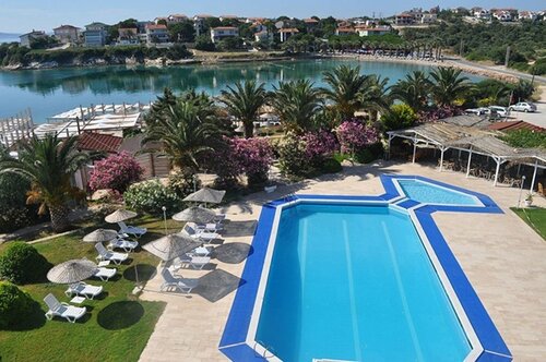 Гостиница Cesme Ladin в Чешме