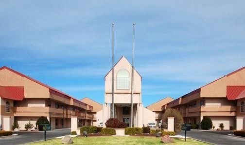 Фото HomeTowne Studios by Red Roof Amarillo West