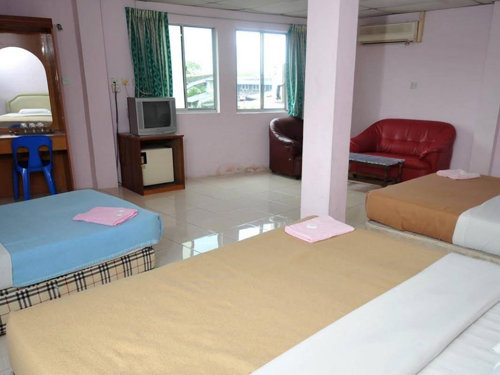 Фото Hotel Longhouse