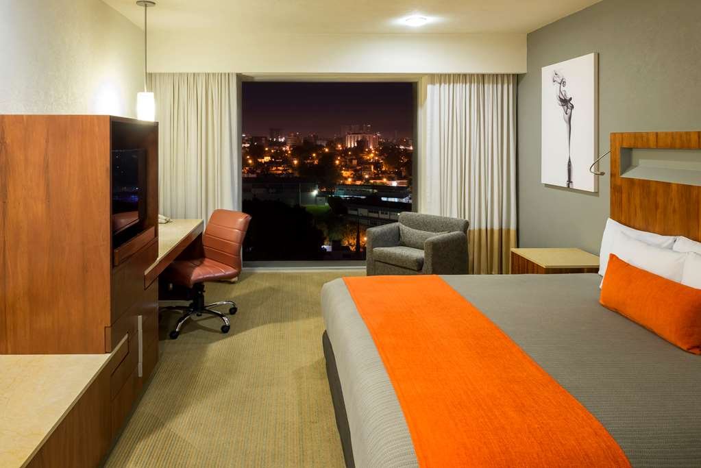 Фото Real Inn Guadalajara Expo