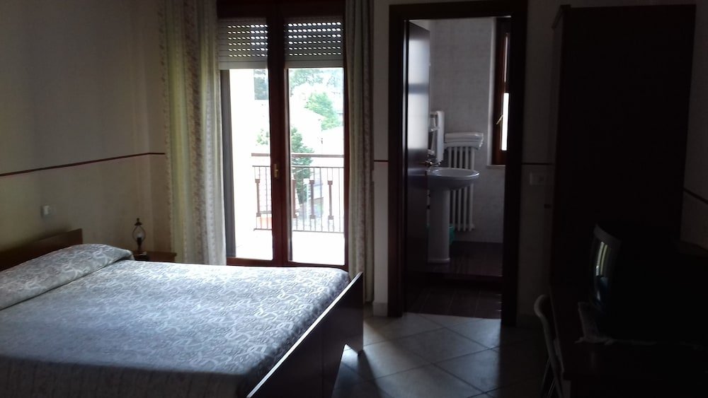 Фото Hotel Caimo Bed-Breakfast