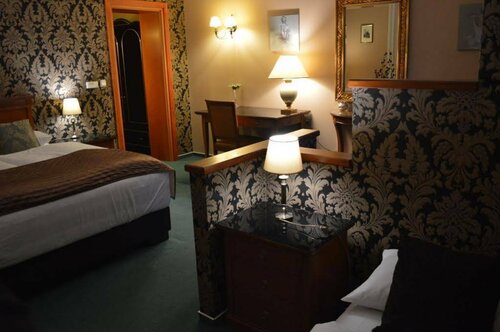 Гостиница Platán Hotel в Ваше