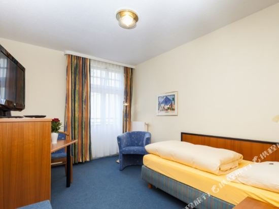 Фото Hotel Neustädter Hof