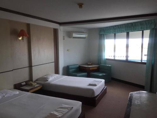 Фото Golden Grand Hotel