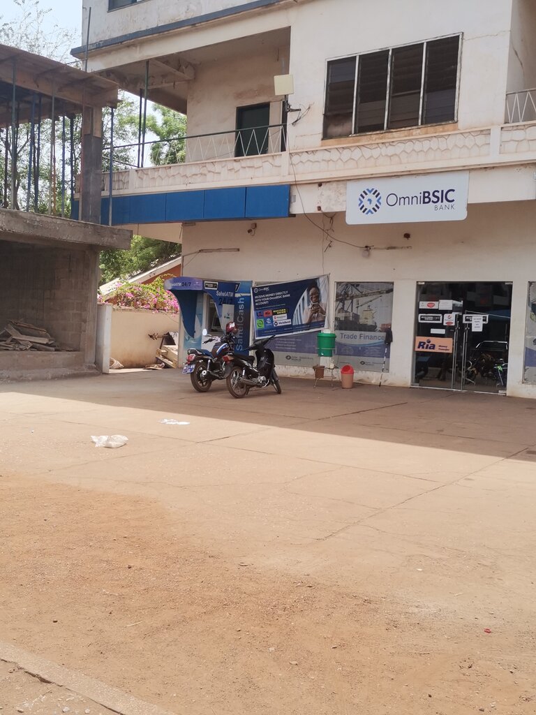 Bank OmniBsic Bank, Tamale, photo