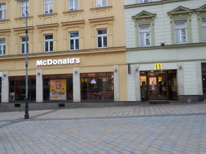 McDonald's (třída T.G. Masaryka, 17/560), fast food