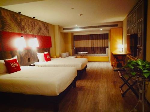 Фото Ibis Xi'an North Train Station