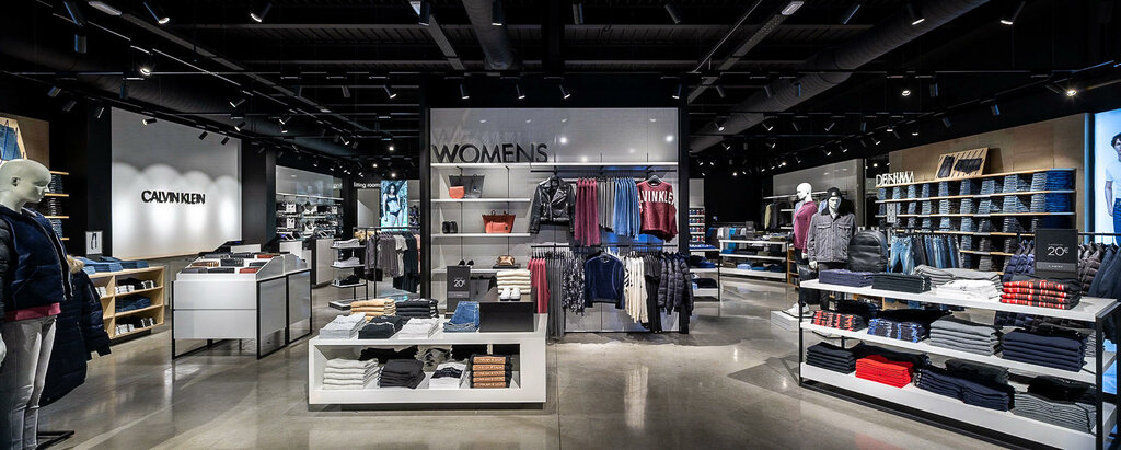 Clothing store Calvin Klein Outlet, Tuscany, photo