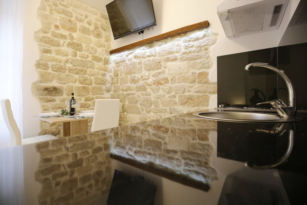 Фото Pyrotima Apartments