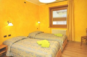 Residence Alpen Royal (Lombardy, Sondrio, Livigno, Via Rin), hotel