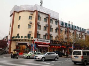 Гостиница GreenTree Inn ShangHai South Lingyan Road Yangsi Metro Station Shell Hotel в Шанхае