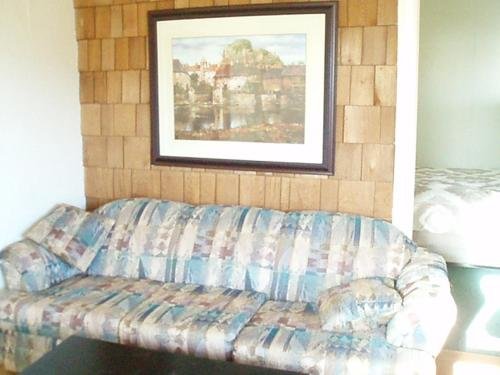 Фото Canora Home Rentals Vacation Cottage