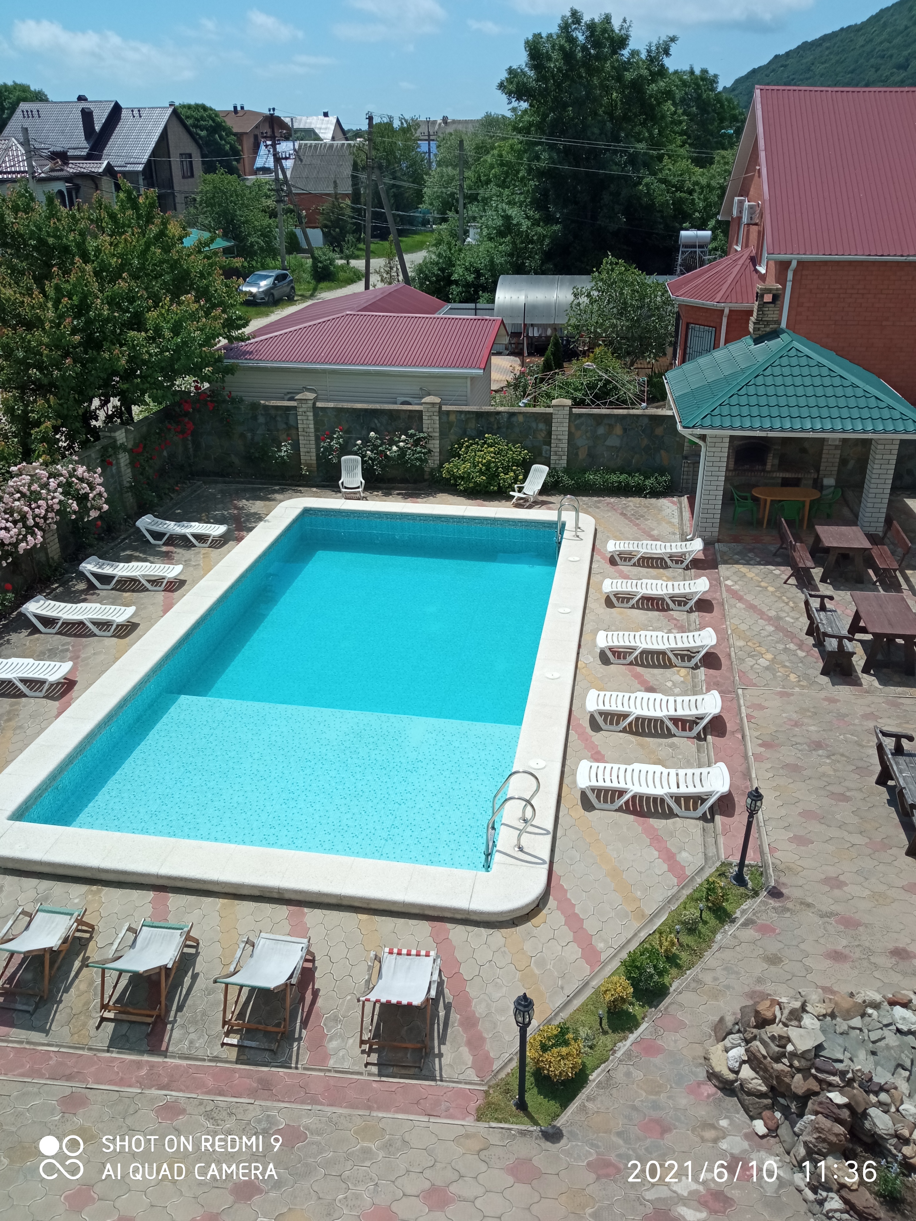 Фото отеля 2