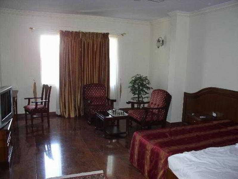 Фото The Grand Magrath Hotel