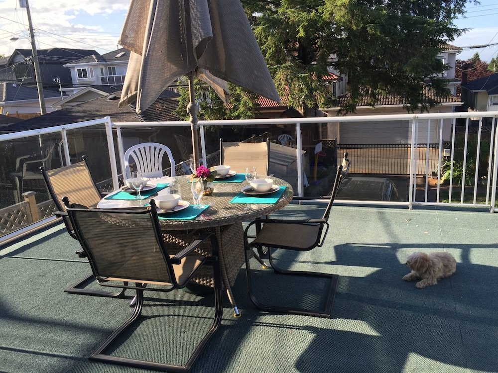 Фото Cozy Bedrooms Guest House